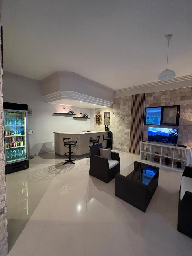 Bayram Hotel Çeşme Buitenkant foto