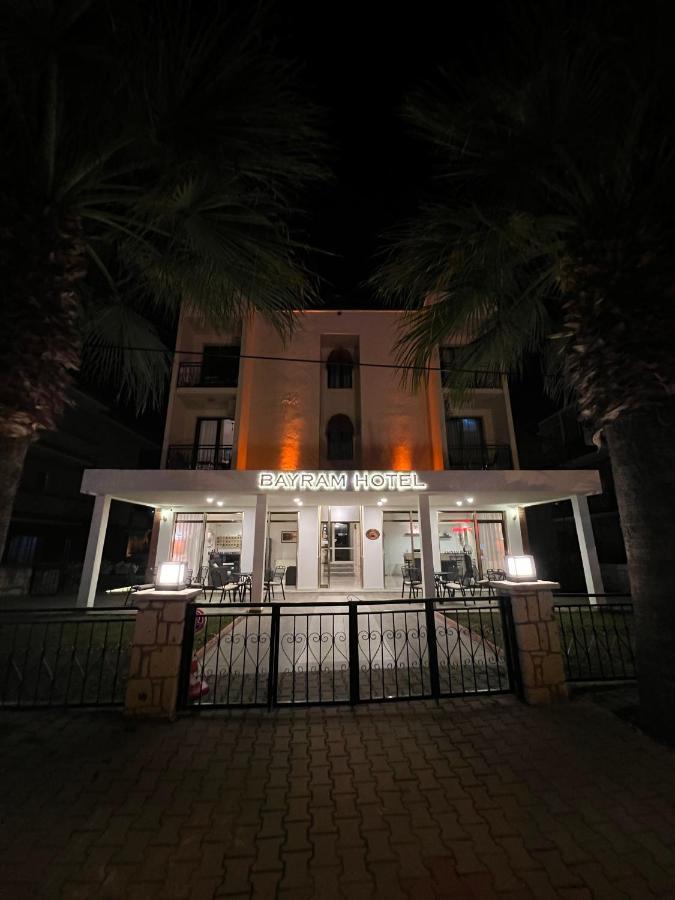 Bayram Hotel Çeşme Buitenkant foto