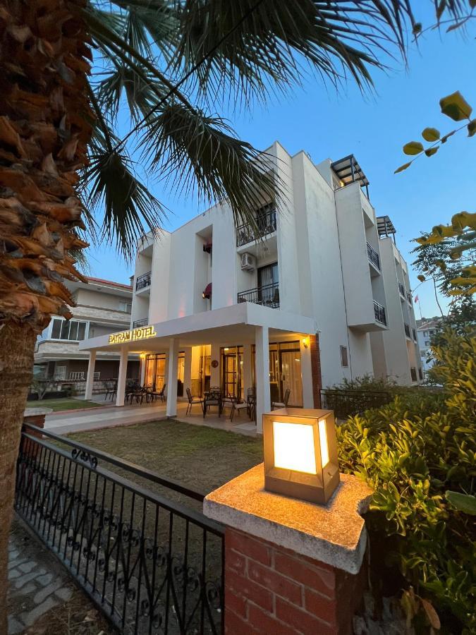 Bayram Hotel Çeşme Buitenkant foto