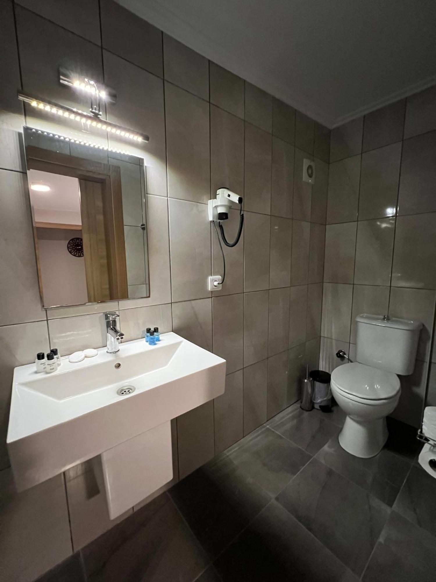 Bayram Hotel Çeşme Buitenkant foto